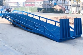 移動(dòng)登車(che)橋裝(zhuang)車(che)平檯(tai)